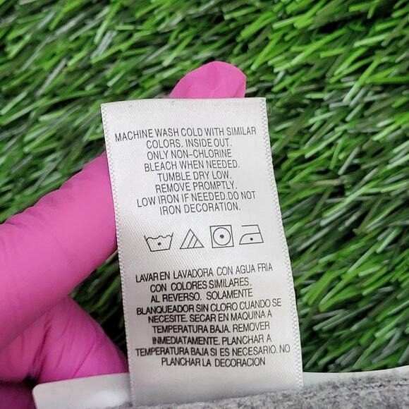 Mickey-Mouse Cropped Sweatshirt Womens Medium 21x17 Baggy - Picture 9 of 14